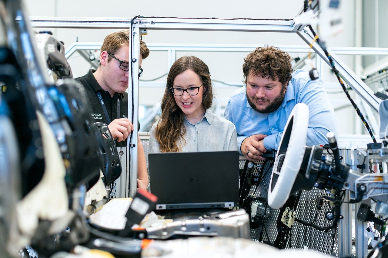 engineer, engineering, teamwork, electrical engineer, electrical engineering, workshop, factory, computer, laptop, cars, automobile, automotive, vehicle, engineer, engineer, engineer, engineer, engineer, engineering, engineering, electrical engineer, electrical engineering
